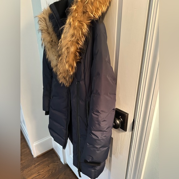 Mackage KAY Down Coat in Navy size XS with garment bag - Picture 3 of 8